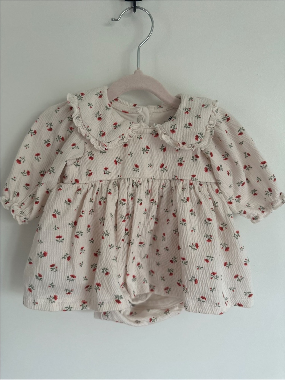 H&M Kids Cream Dress with Red Floral Print for Newborn 0-1M